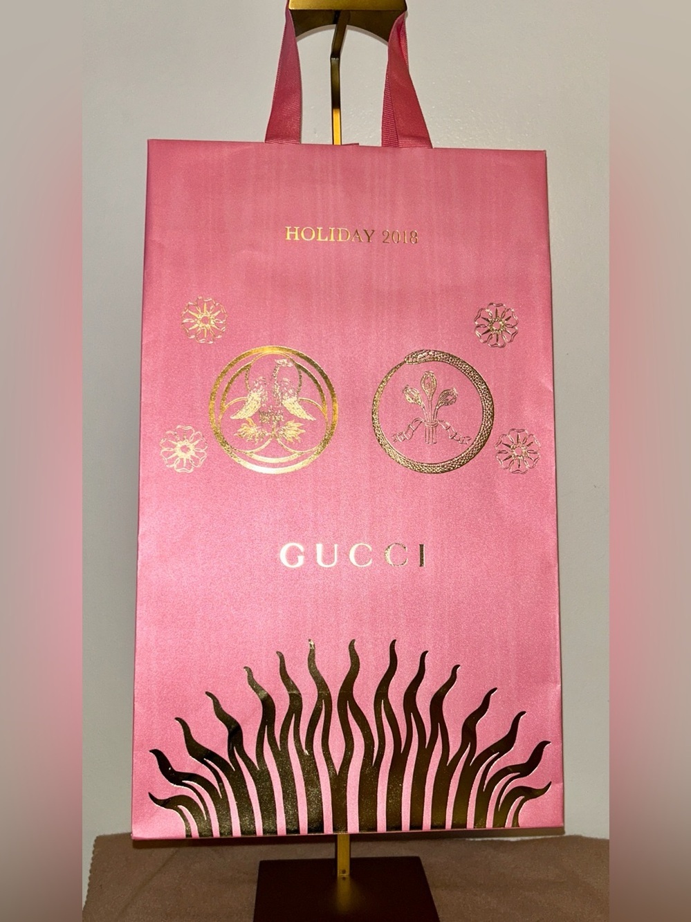 Gucci Limited Edition Pink and Gold 2018 Holiday Gift Shopper. Rare!